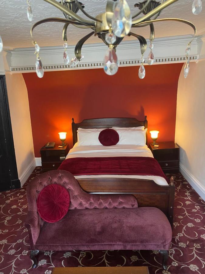 The Tudor Hotel Bridgwater Bagian luar foto