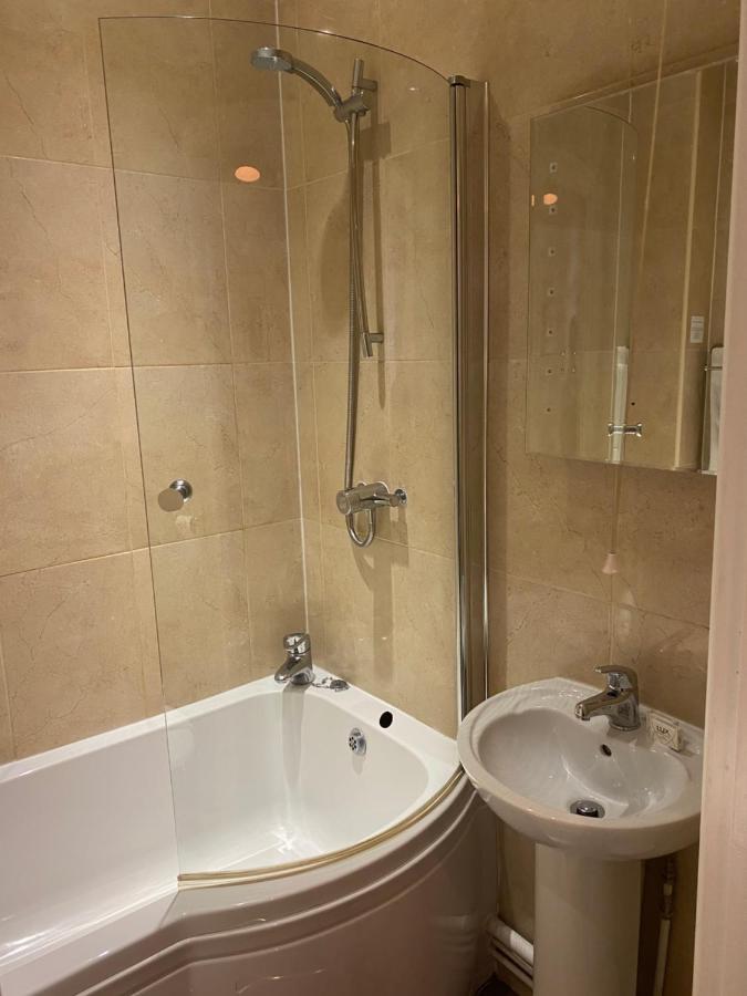 The Tudor Hotel Bridgwater Bagian luar foto