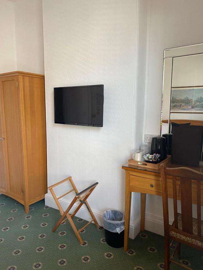 The Tudor Hotel Bridgwater Bagian luar foto