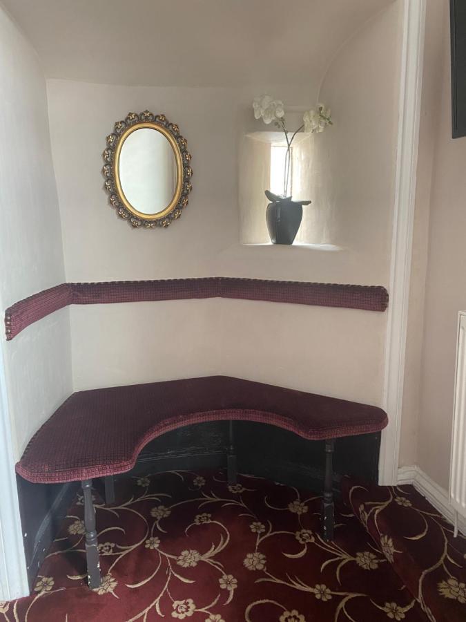 The Tudor Hotel Bridgwater Bagian luar foto