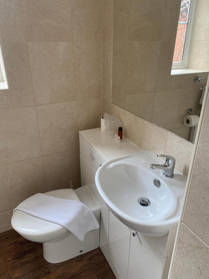 The Tudor Hotel Bridgwater Bagian luar foto