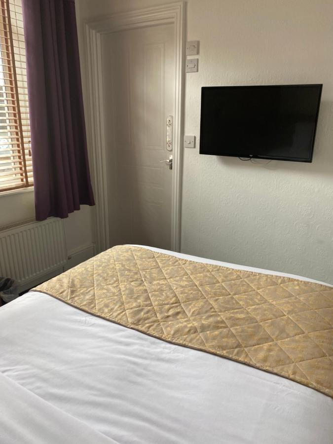 The Tudor Hotel Bridgwater Bagian luar foto
