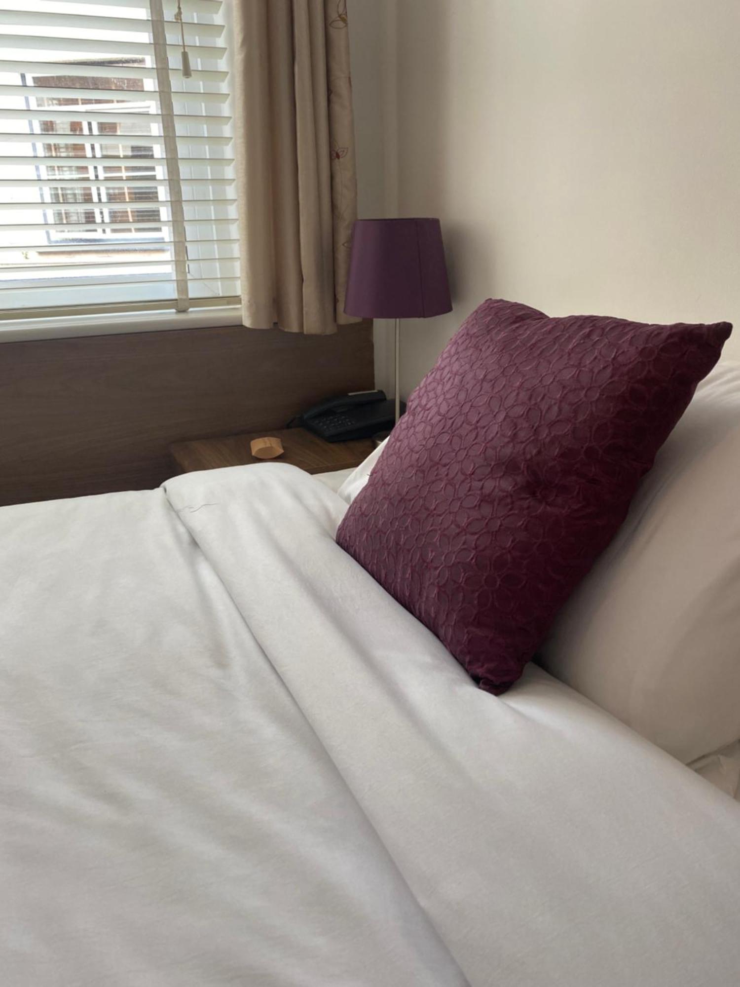 The Tudor Hotel Bridgwater Bagian luar foto